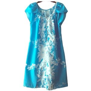 Hilo Hattie’s Vintage aqua blue & white Hawaiian dress